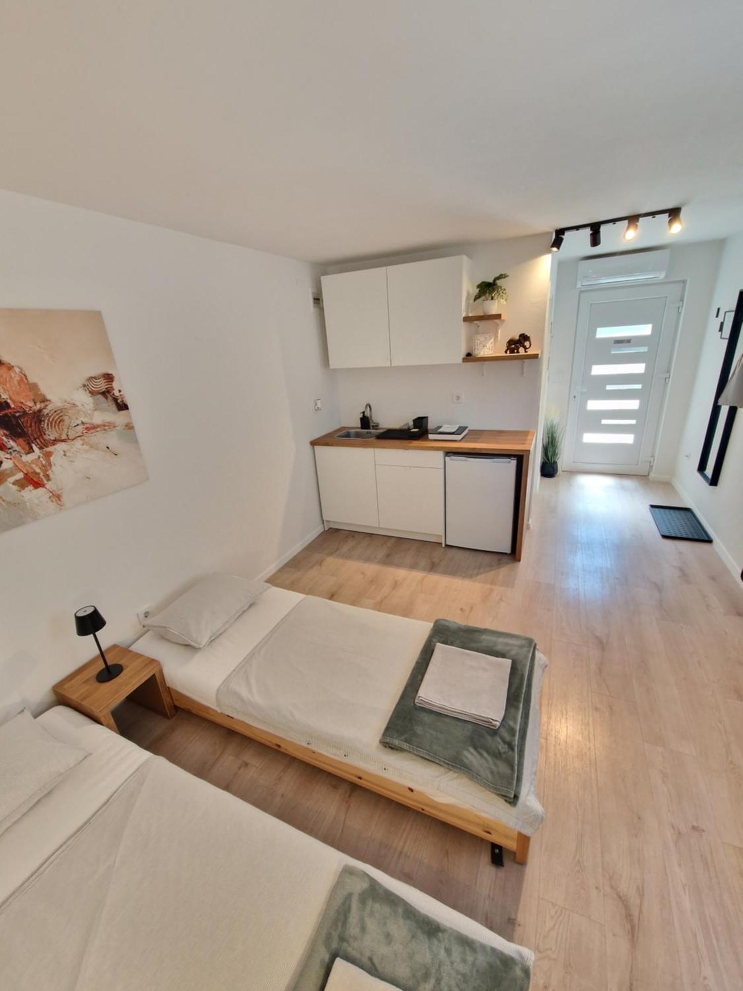 Blue Wave Apartment